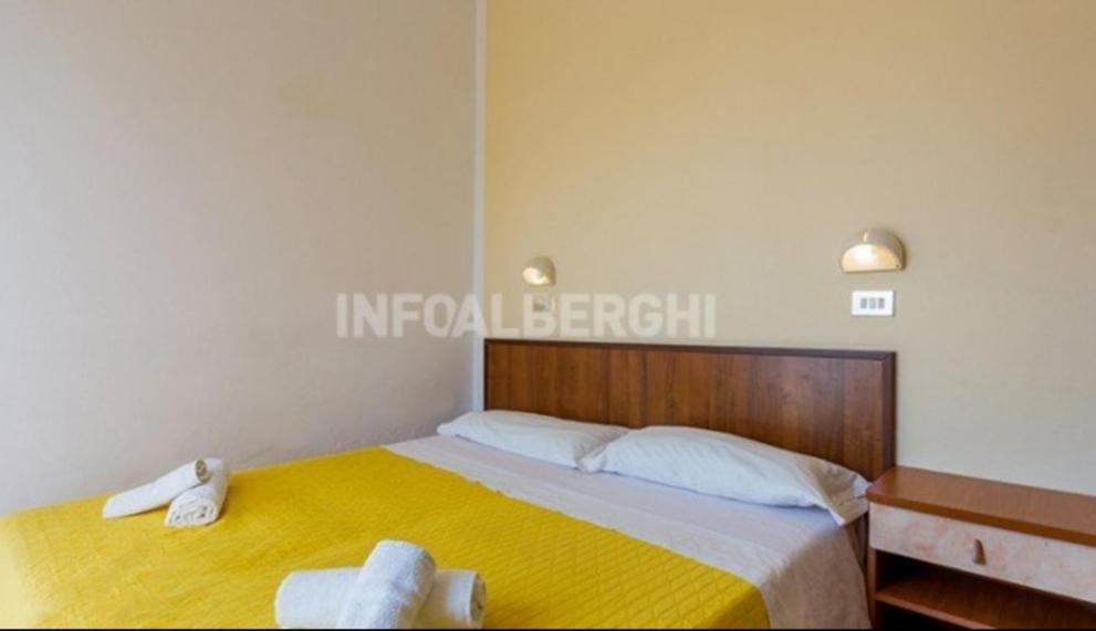 Hotel Ariosto Ріміні Екстер'єр фото