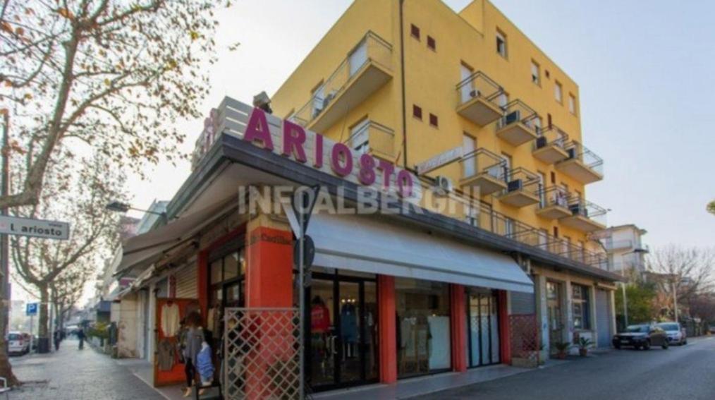 Hotel Ariosto Ріміні Екстер'єр фото