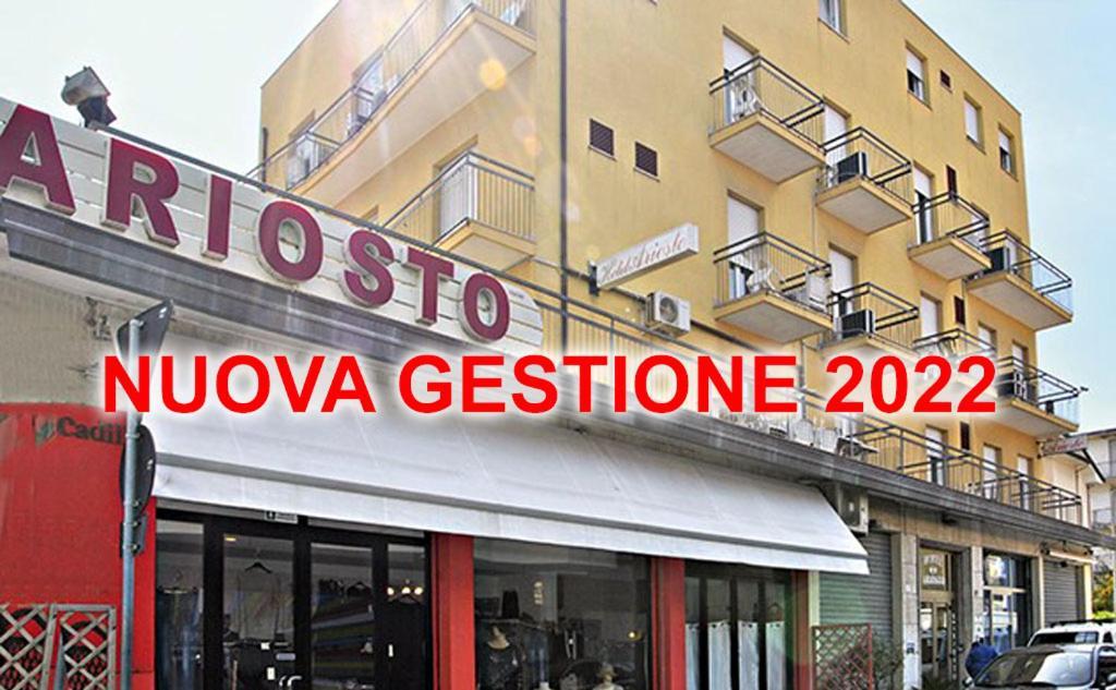 Hotel Ariosto Ріміні Екстер'єр фото